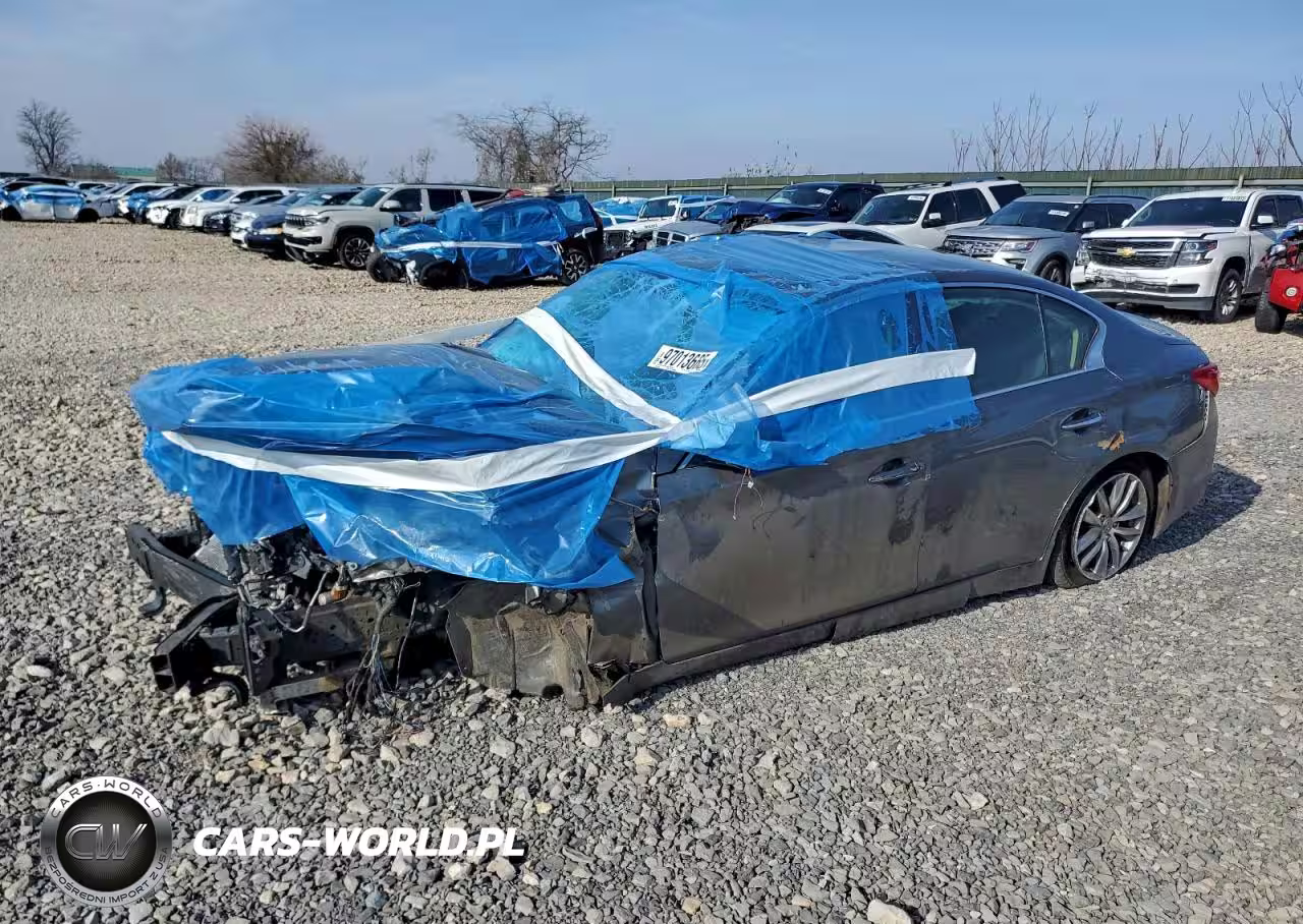 2015 Infiniti Q50 Base