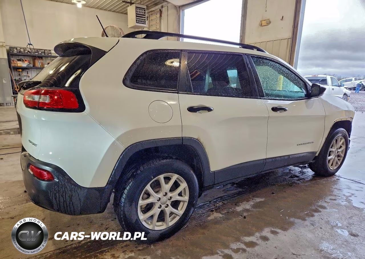 2016 Jeep Cherokee Sport VIN:1C4PJMAB1GW182415 - 3