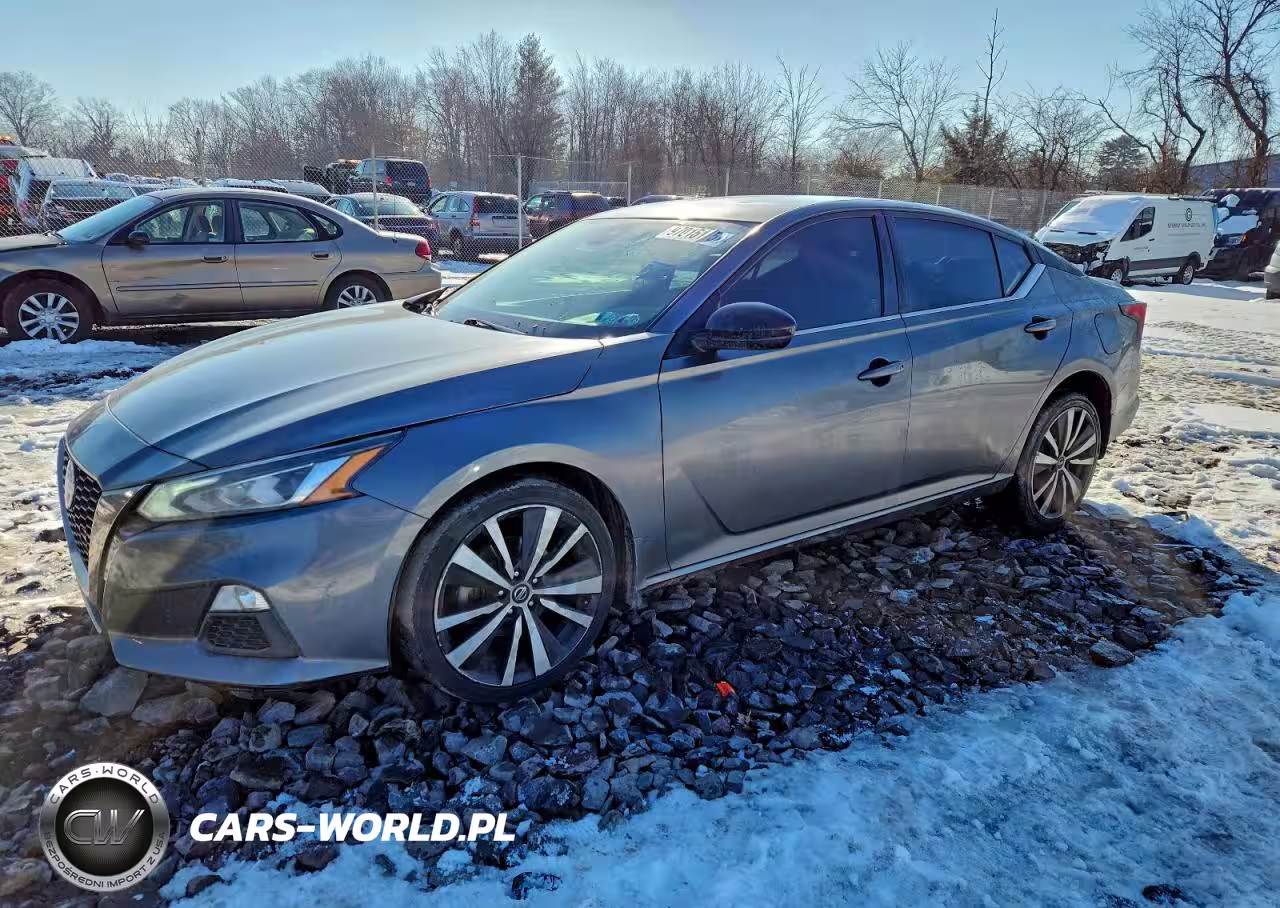 2021 Nissan Altima Sr