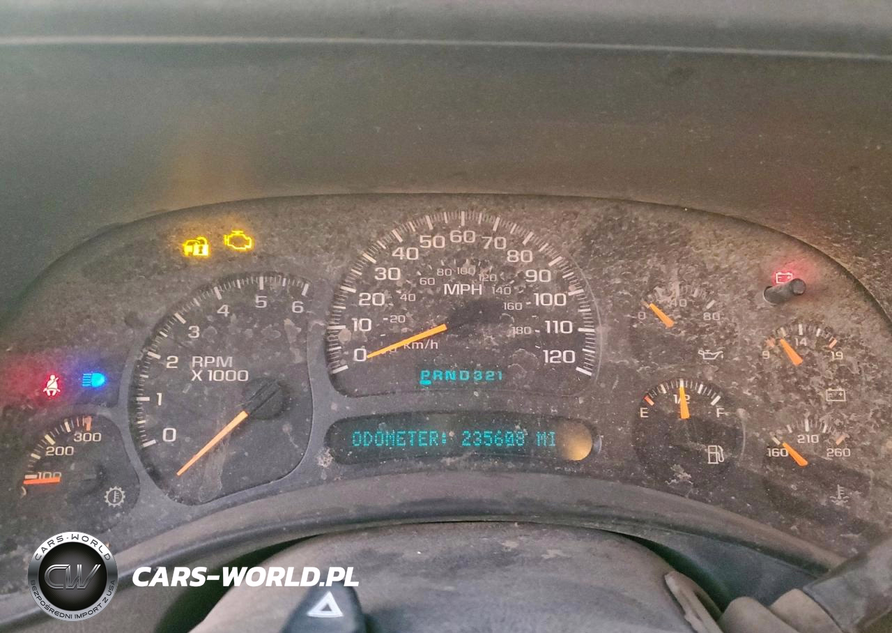 2003 Chevrolet Silverado K2500 Heavy Duty VIN:1GCHK23U23F213993 - 9