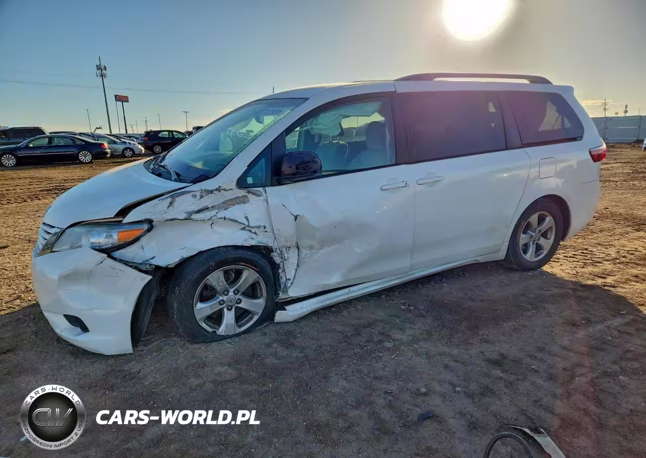 2015 Toyota Sienna Le