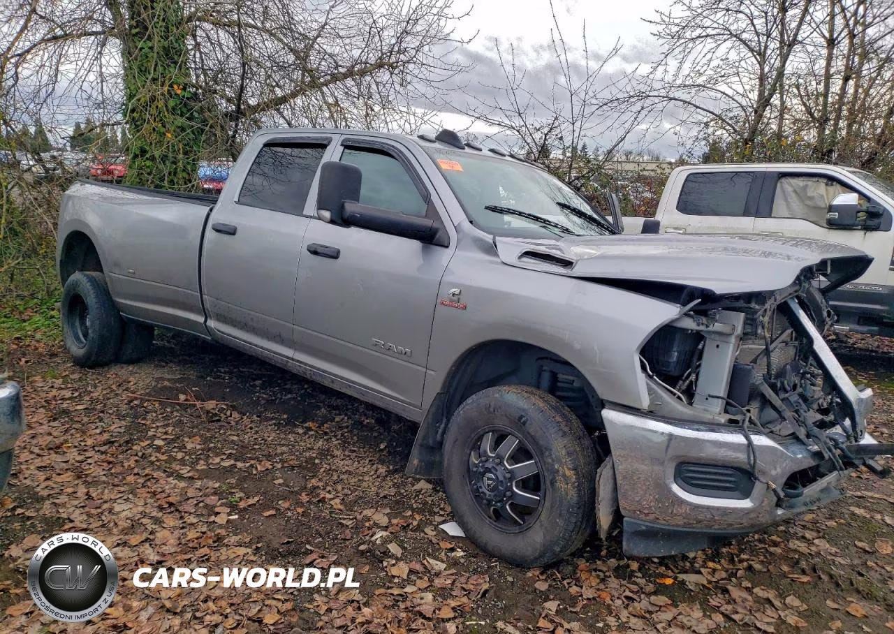 2022 Ram 3500 Tradesman VIN:3C63RRGL3NG135247 - 4