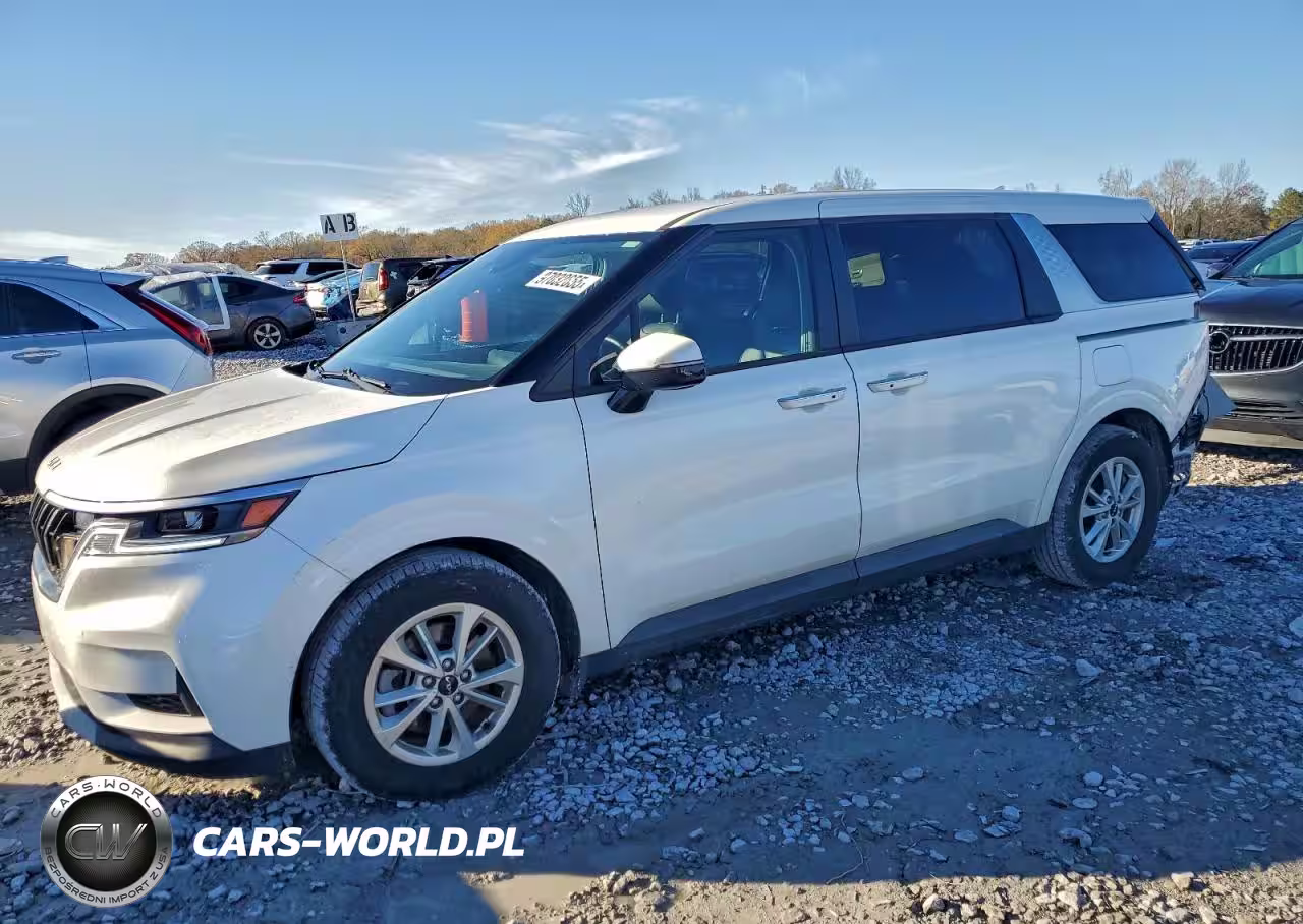 2023 Kia Carnival Lx