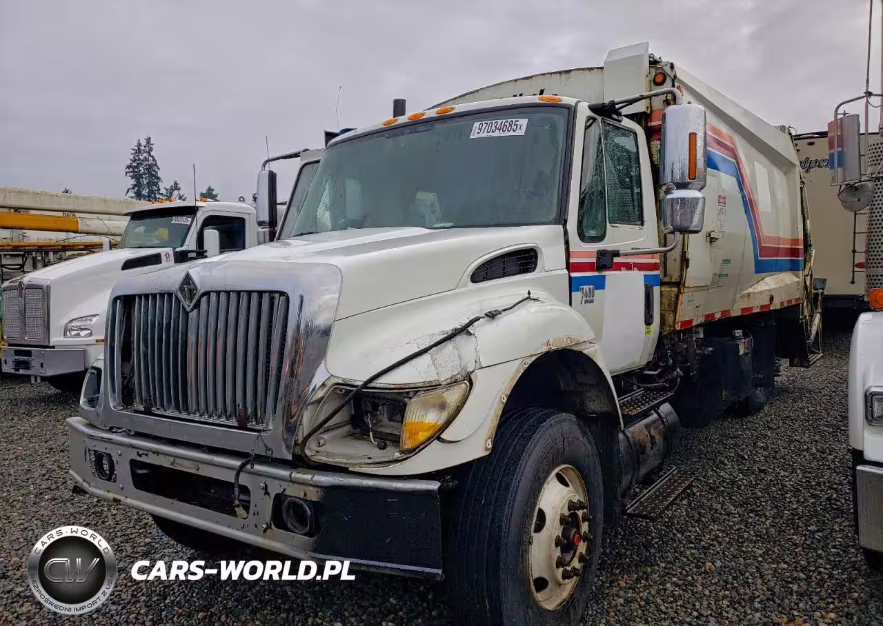 2007 International 7400 Refuse Truck