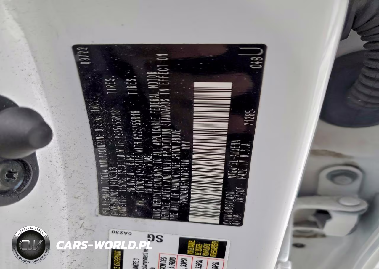 2022 Toyota Corolla Cross Xle VIN:7MUDAABG7NV034140 - 13