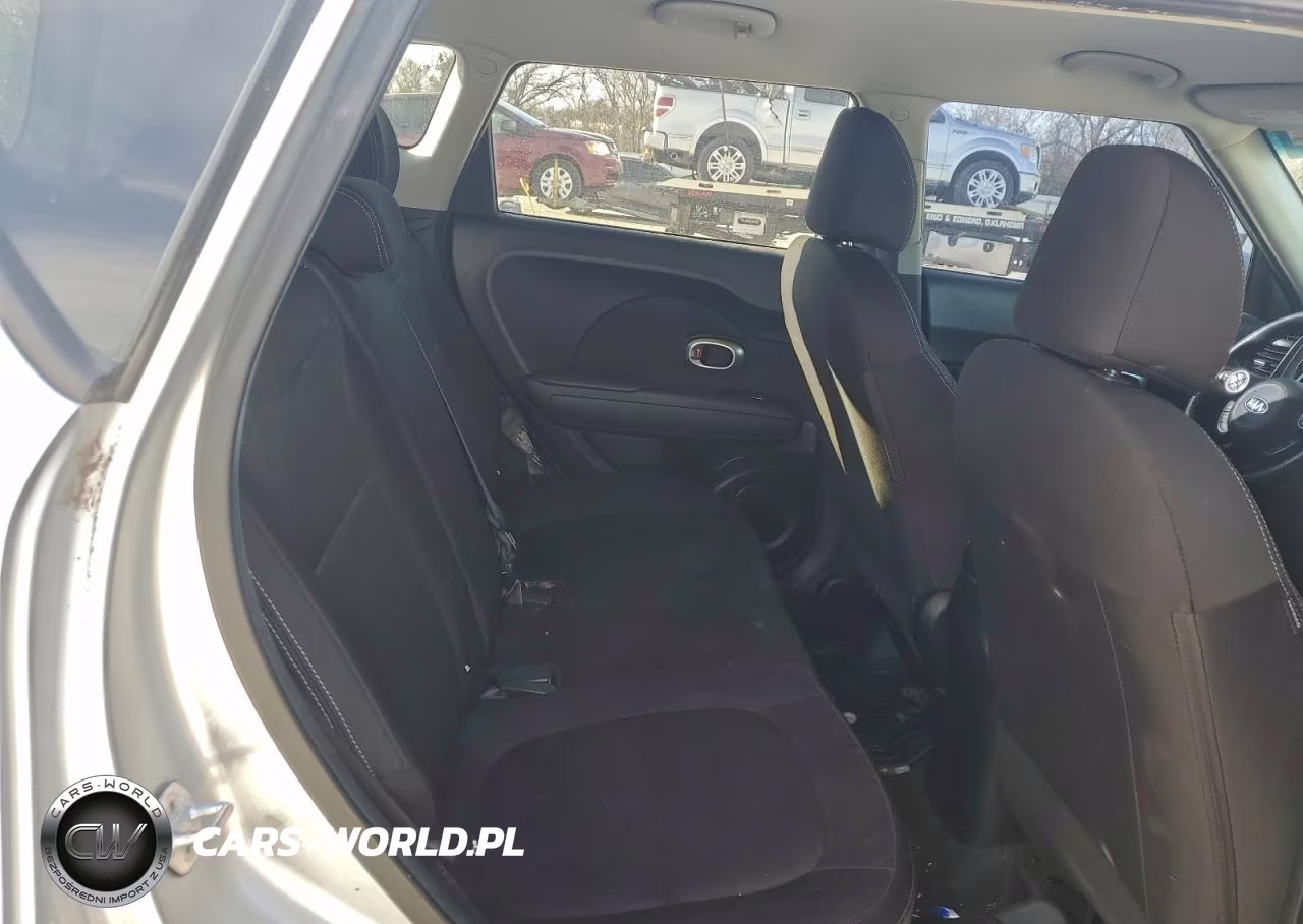 2018 Kia Soul VIN:KNDJN2A28J7605670 - 10