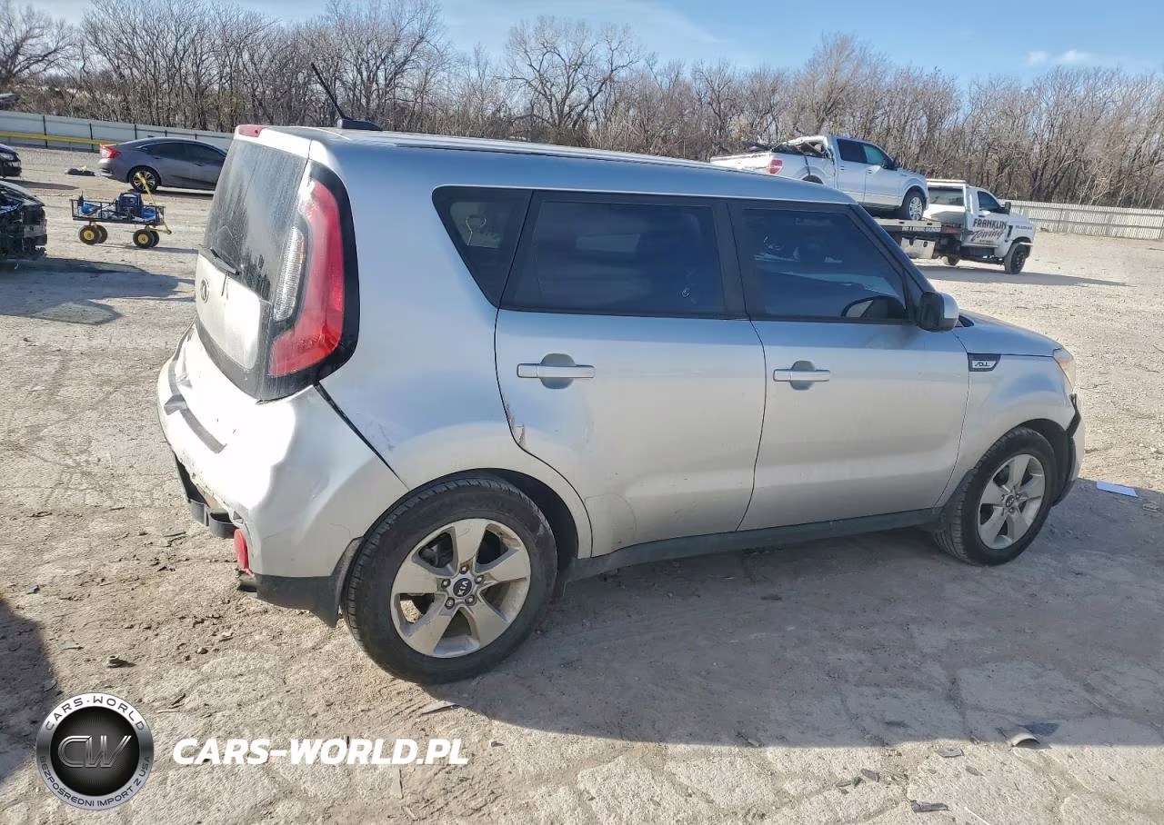 2018 Kia Soul VIN:KNDJN2A28J7605670 - 3