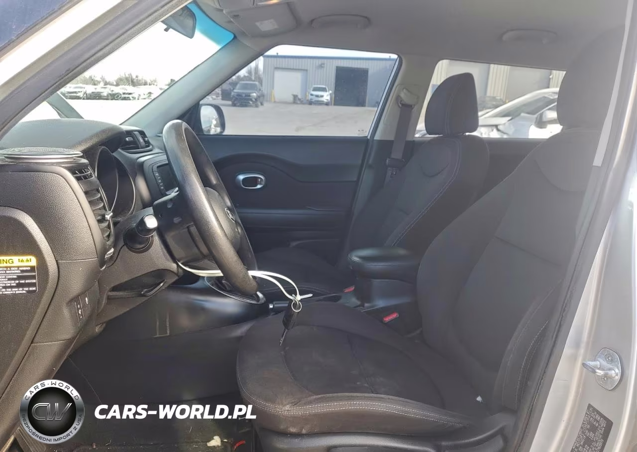 2018 Kia Soul VIN:KNDJN2A28J7605670 - 7