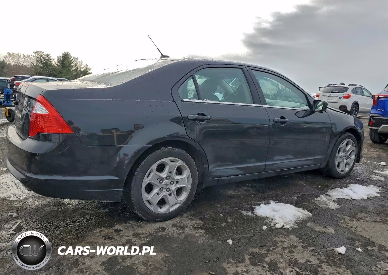 2010 Ford Fusion Se VIN:3FAHP0HA6AR414130 - 3
