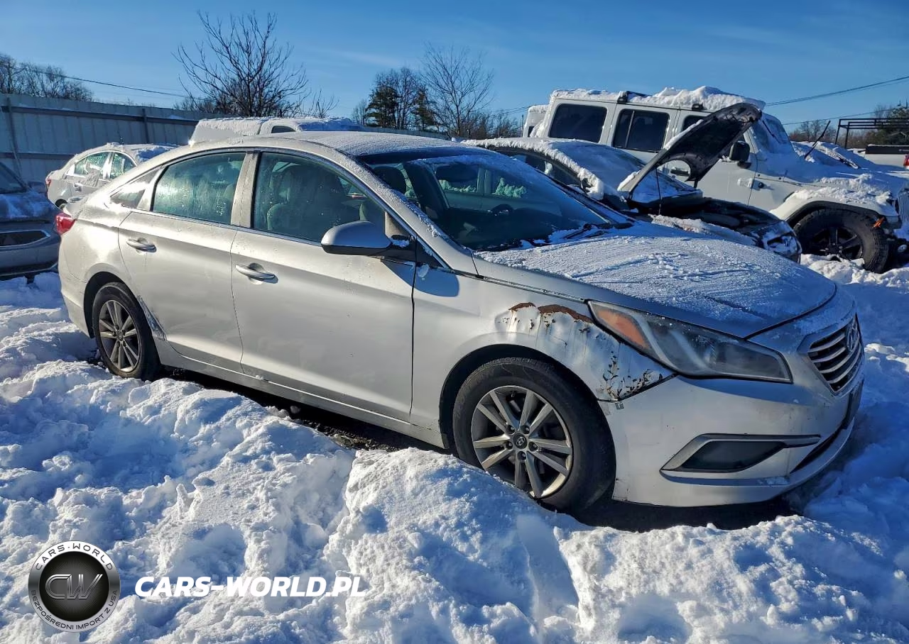 2016 Hyundai Sonata Se VIN:5NPE24AF9GH291637 - 4