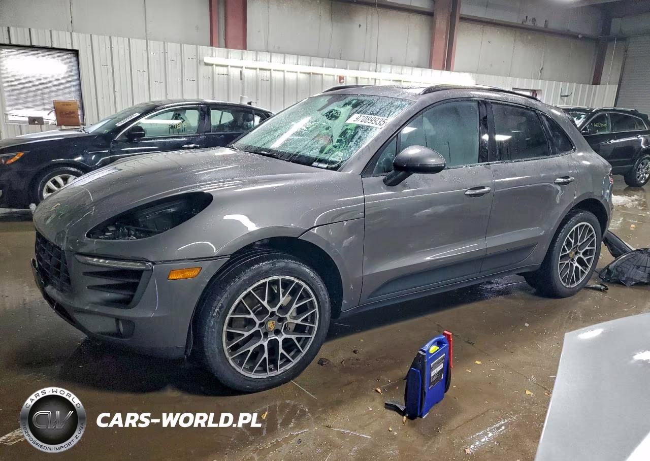 2015 Porsche Macan S