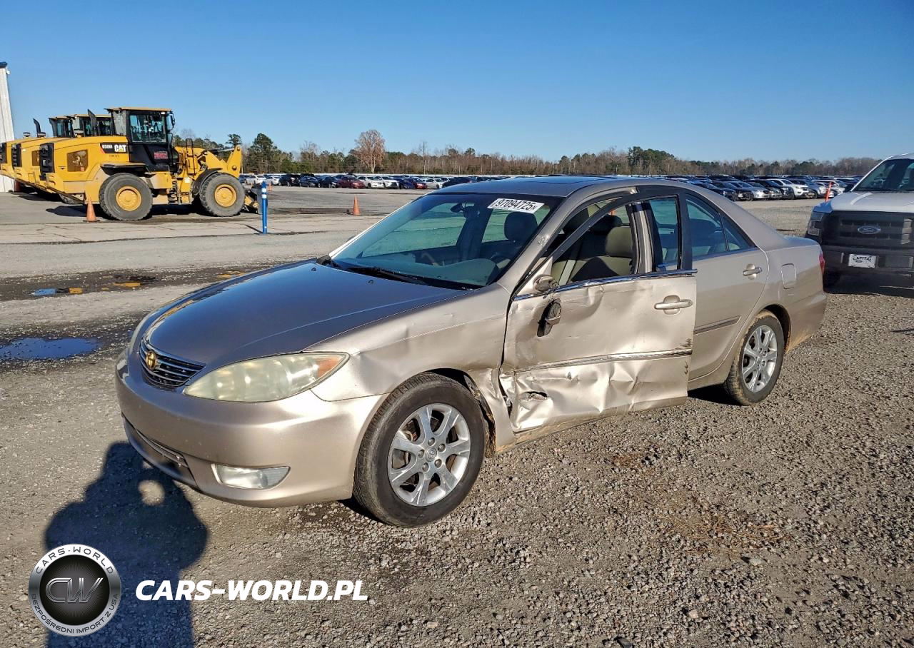 2005 Toyota Camry Le – zdjęcie 1 z 12