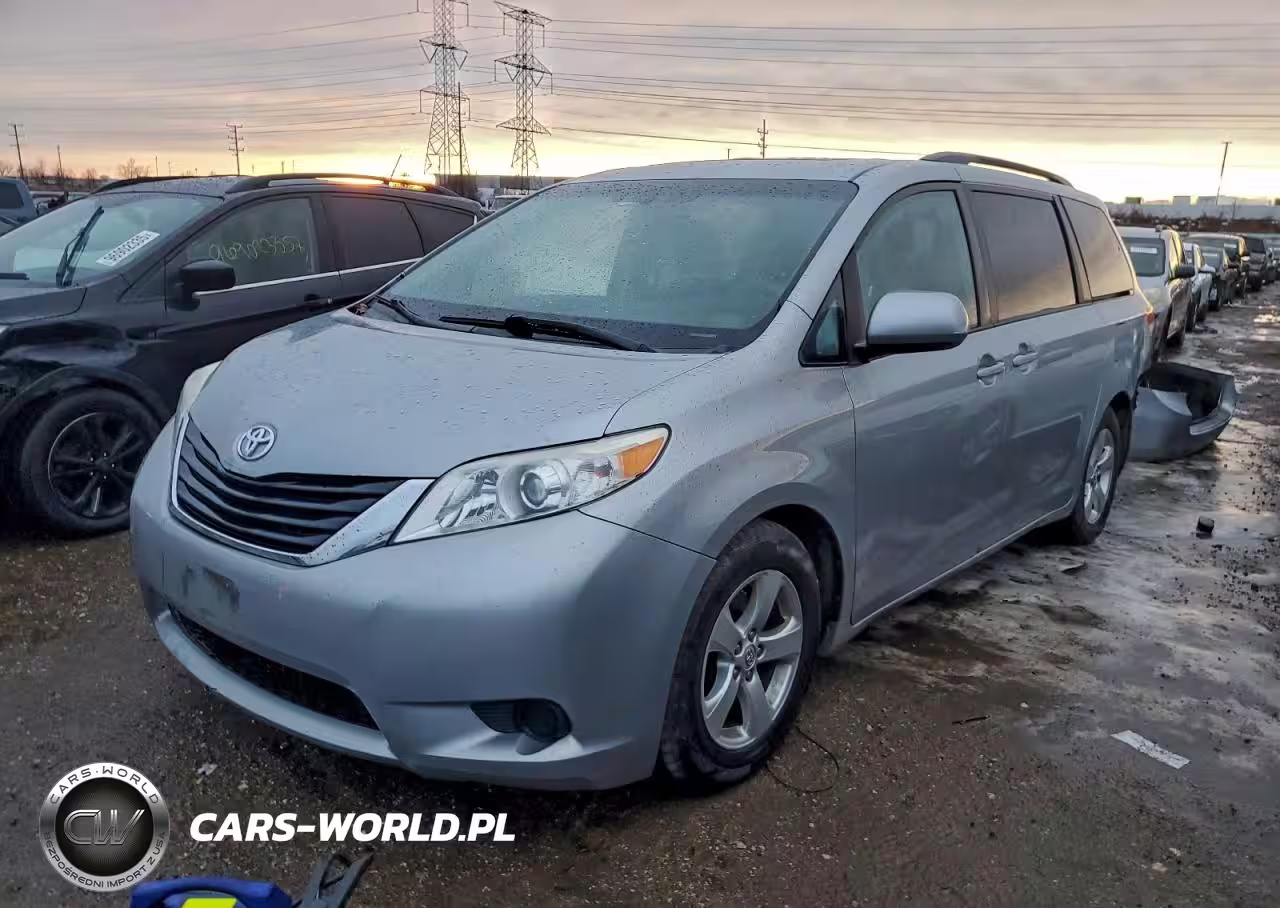 2013 Toyota Sienna Le