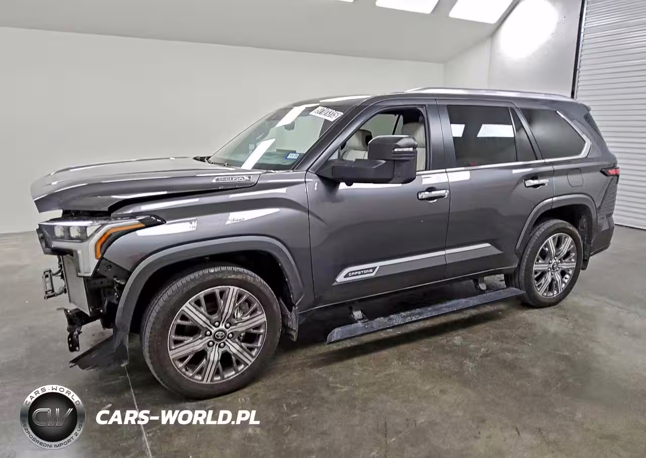 2025 Toyota Sequoia Sr5