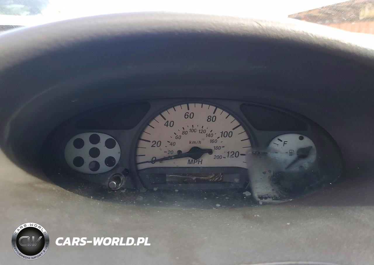 2000 Toyota Echo VIN:JTDBT1231Y0049555 - 9