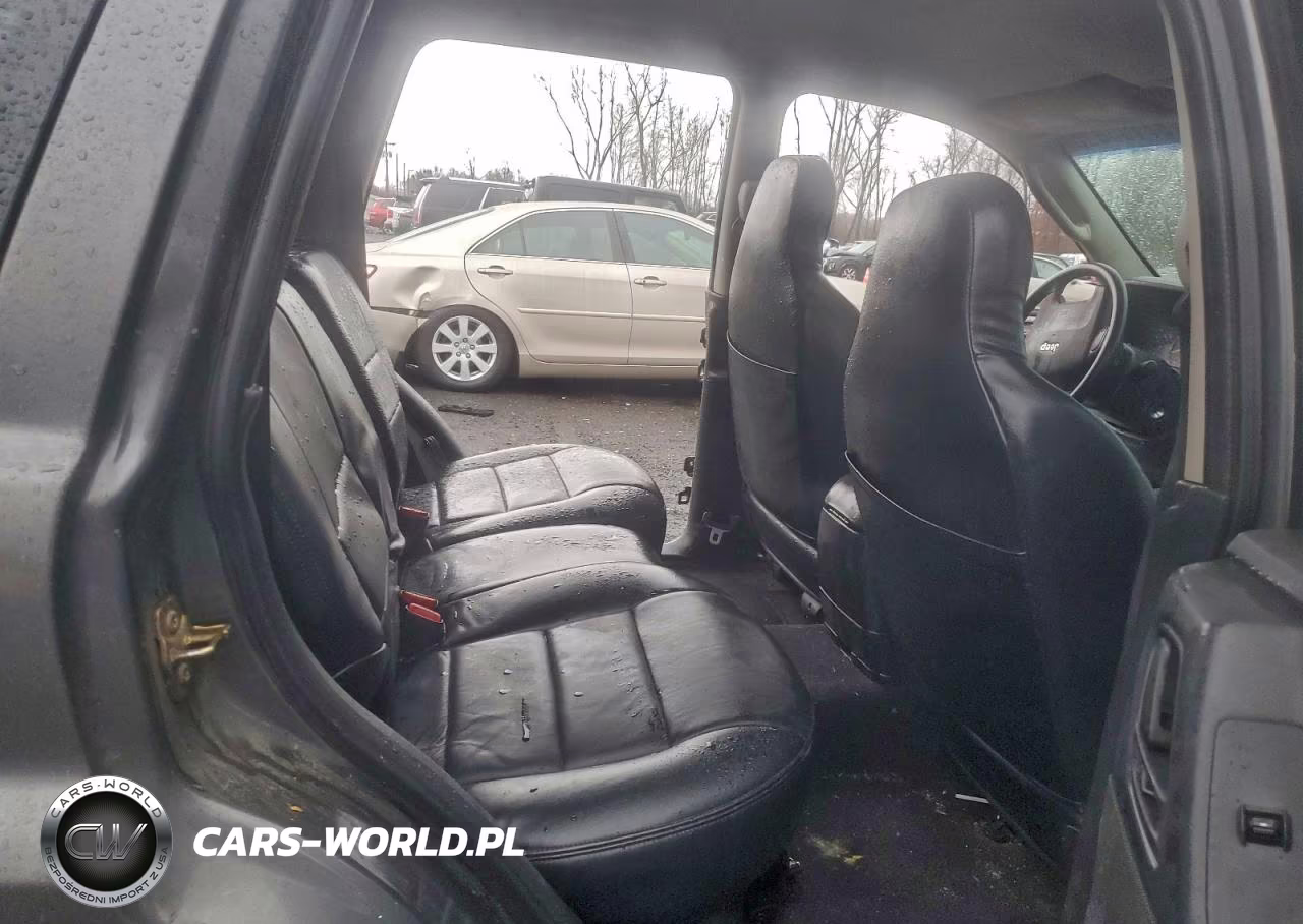 2003 Jeep Grand Cherokee Laredo VIN:1J4GW48S13C501230 - 10