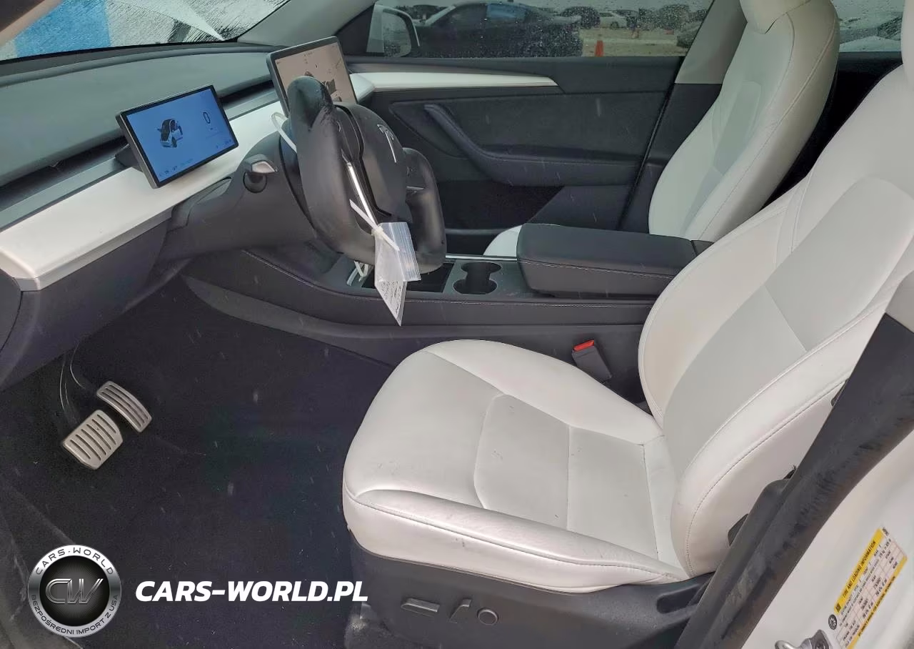 2024 Tesla Model Y VIN:7SAYGDEF1RF042987 - 7