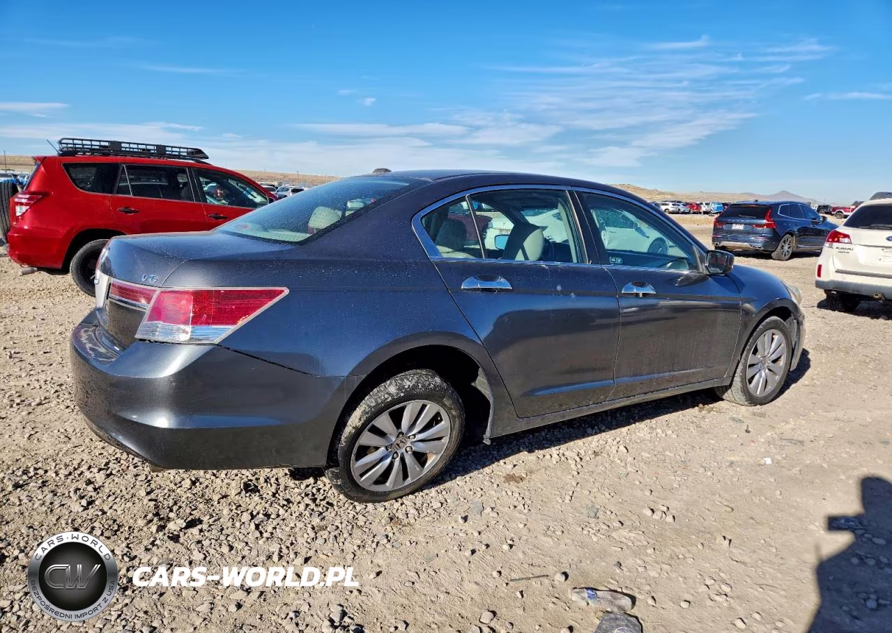 2011 Honda Accord Exl VIN:1HGCP3F86BA004396 - 3