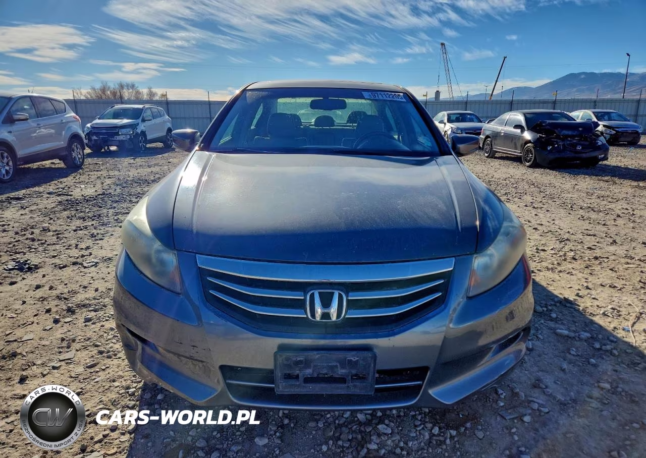2011 Honda Accord Exl VIN:1HGCP3F86BA004396 - 5