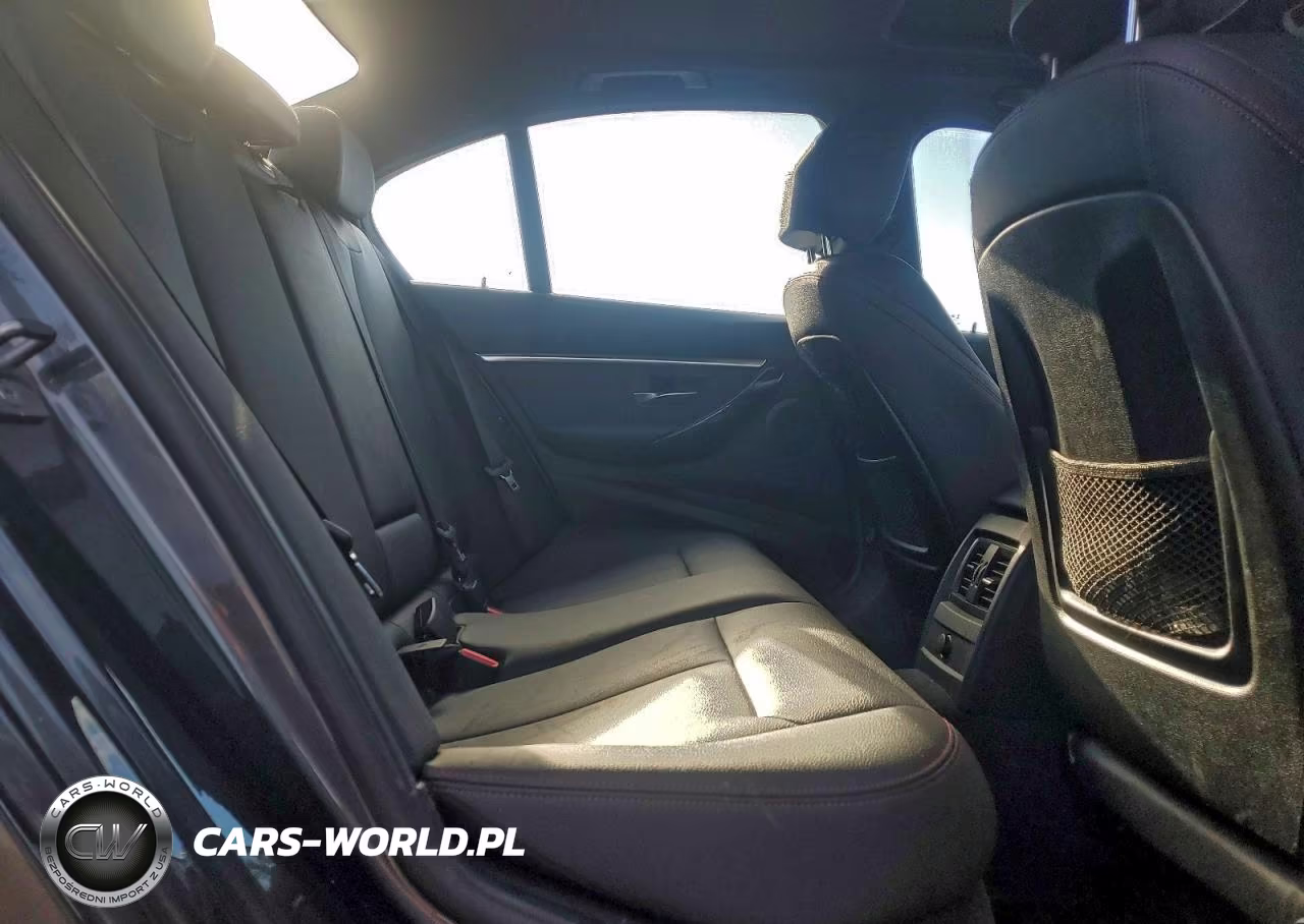 2018 BMW 330 Xi VIN:WBA8D9C50JA616325 - 10