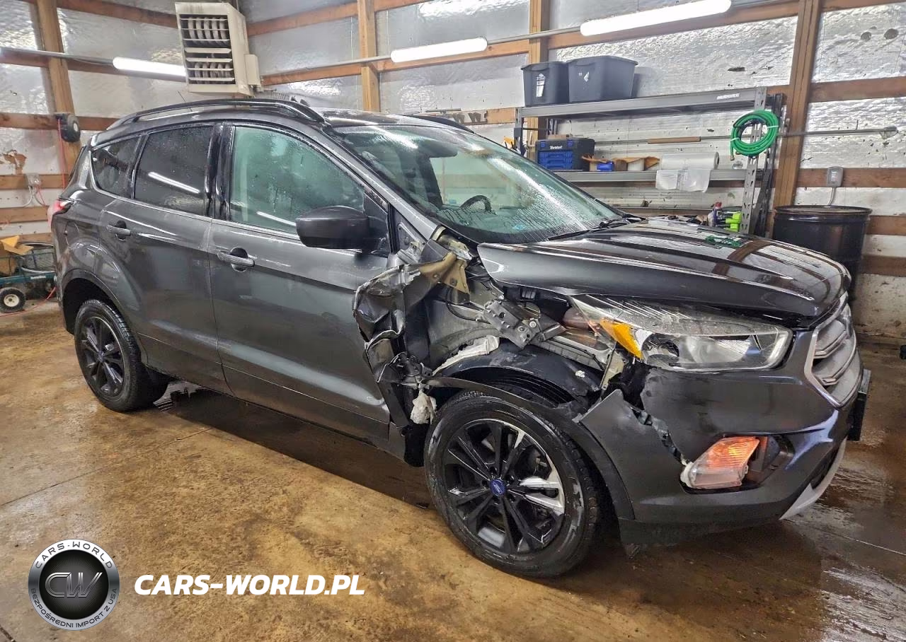 2018 Ford Escape Se VIN:1FMCU9GD1JUA23713 - 4