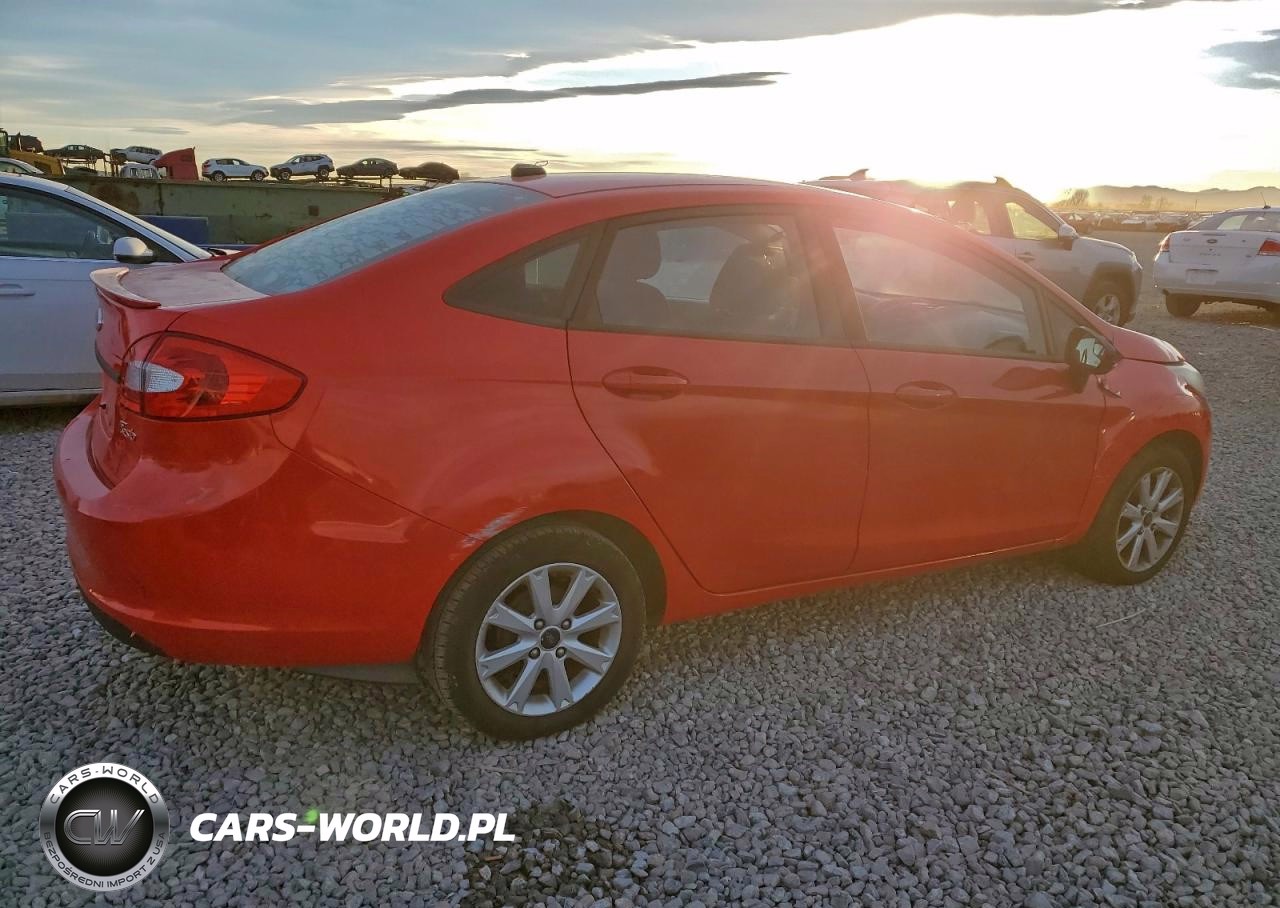2013 Ford Fiesta Se VIN:3FADP4BJ5DM132206 - 3