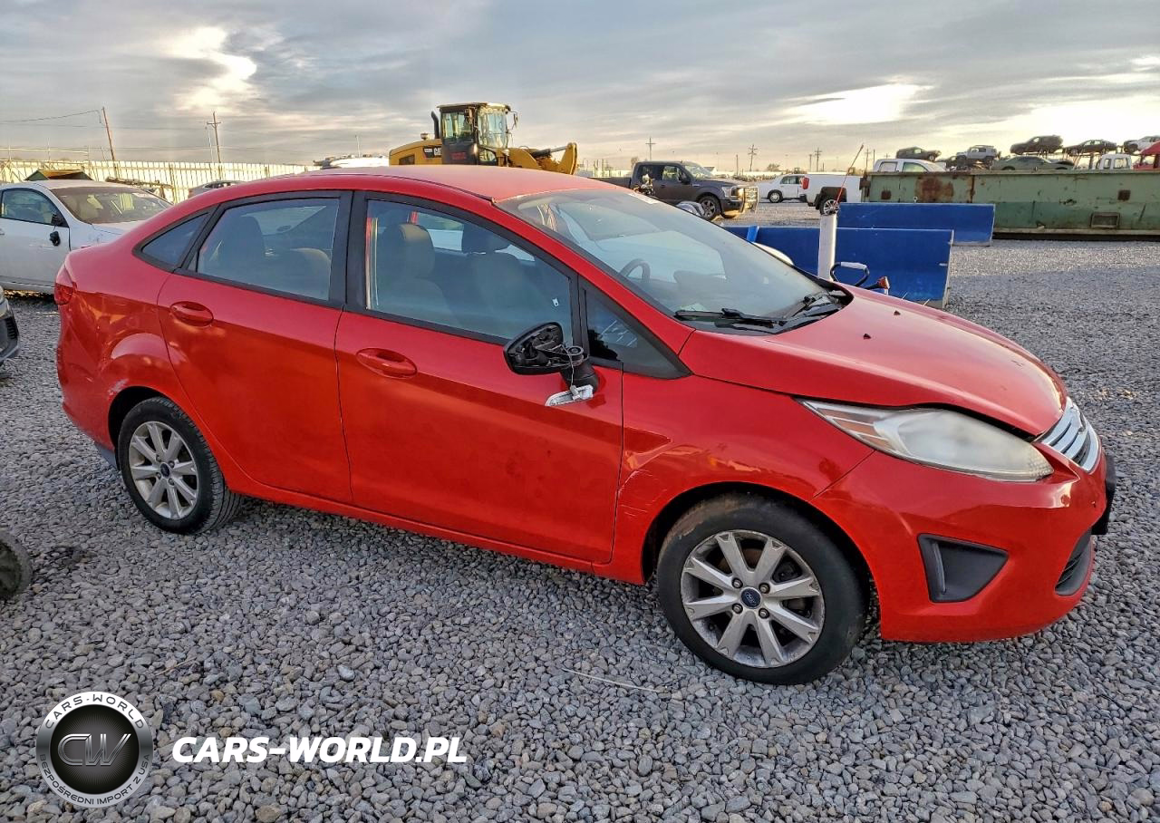 2013 Ford Fiesta Se VIN:3FADP4BJ5DM132206 - 4