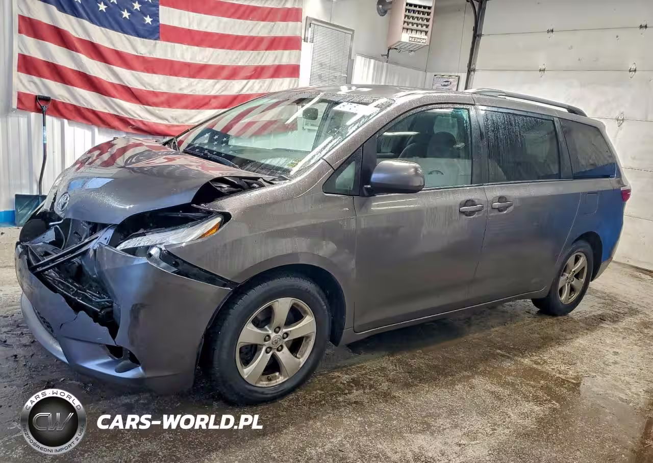 2017 Toyota Sienna Le