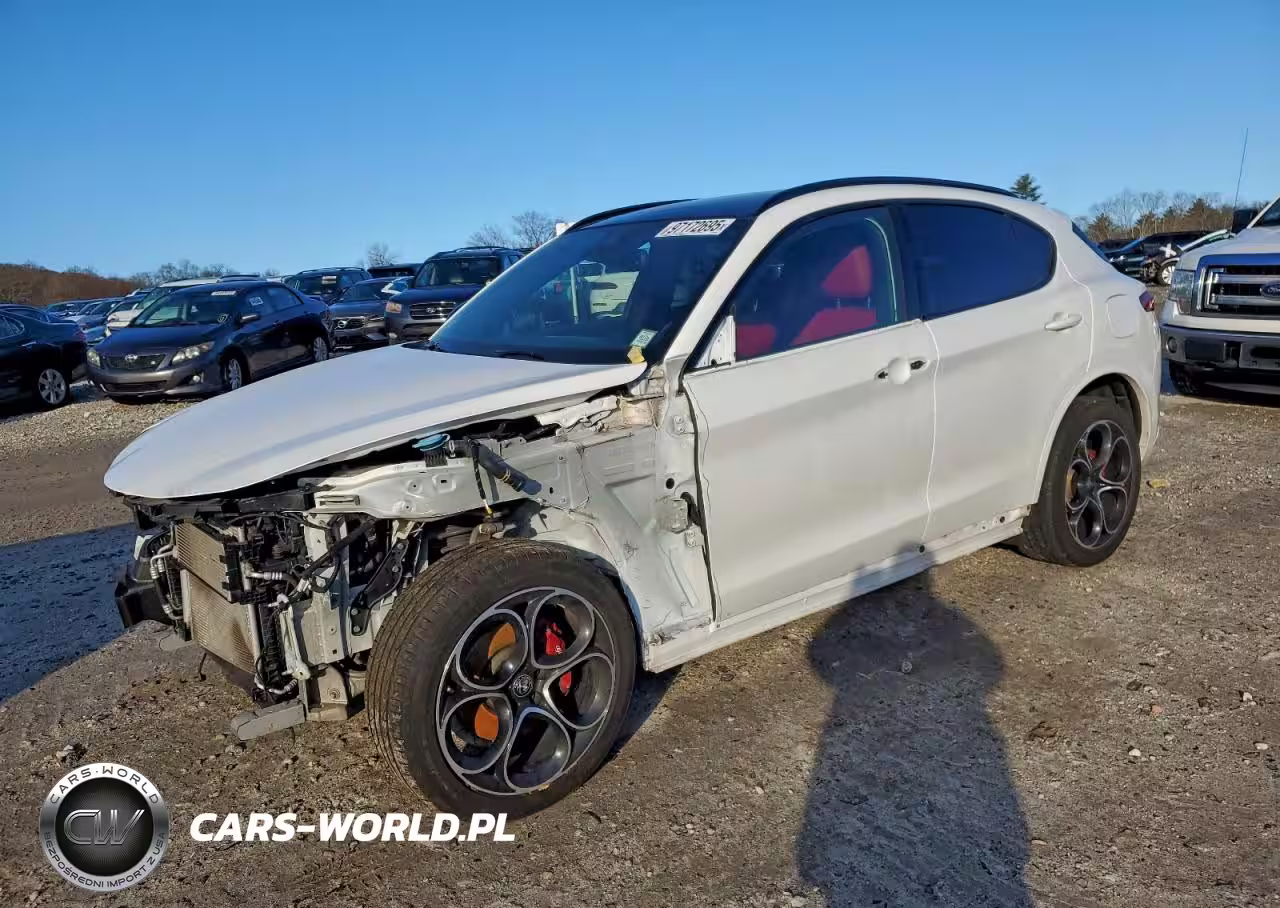 2022 Alfa Romeo Stelvio Ti