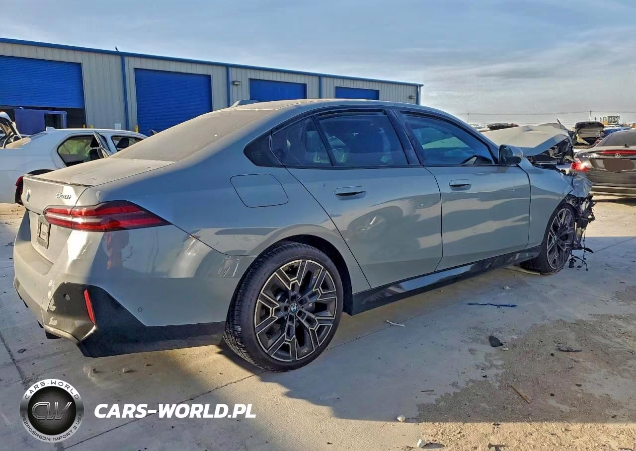 2026 BMW 530 Xi VIN:WBA53FJ04TCV68931 - 3