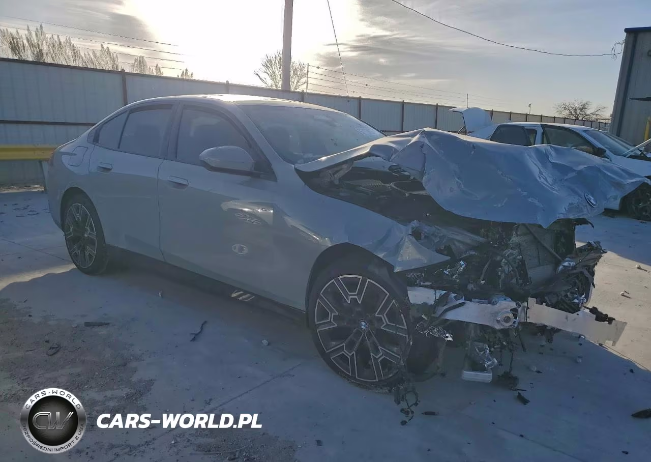 2026 BMW 530 Xi VIN:WBA53FJ04TCV68931 - 4