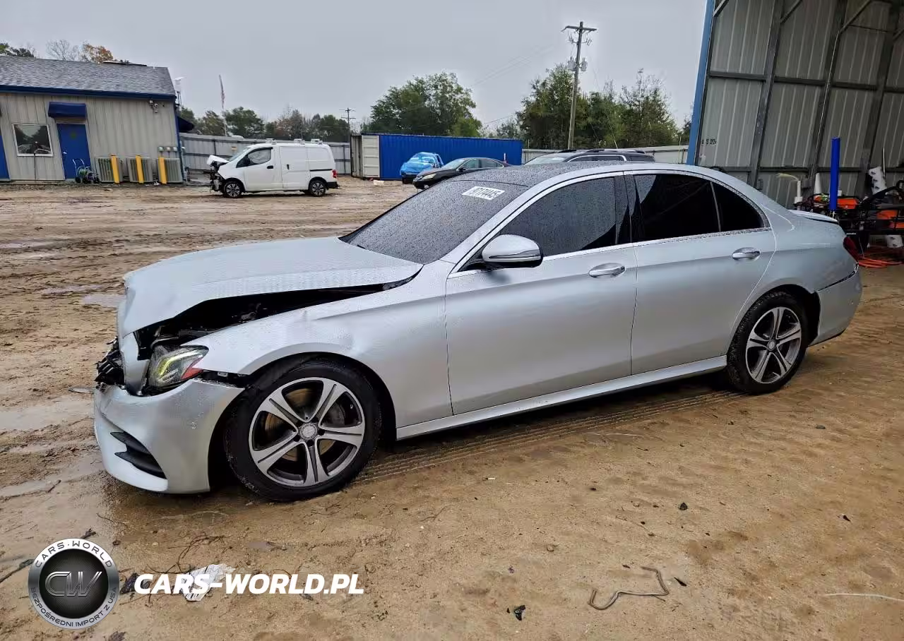 2017 Mercedes-Benz E 300 4Matic