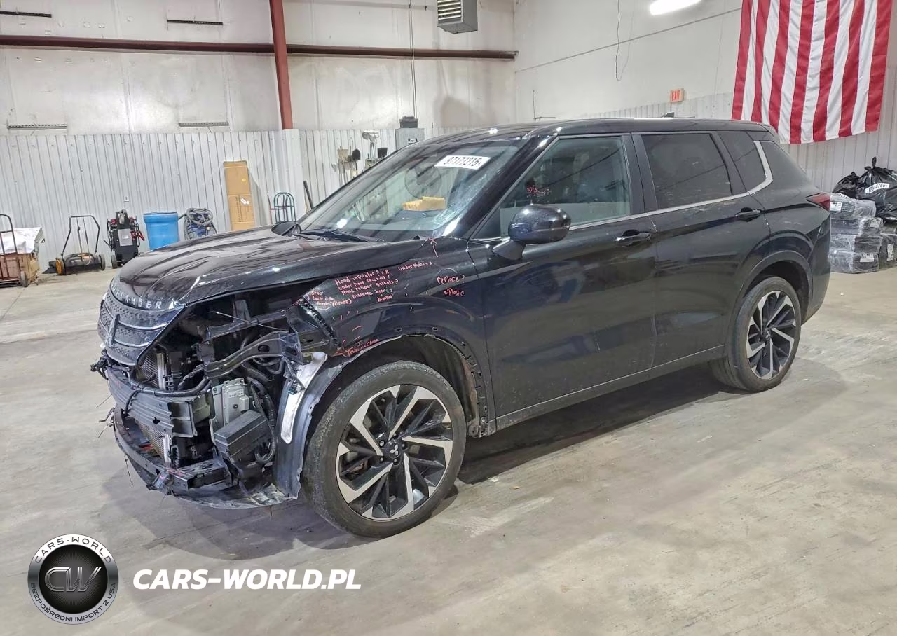 2024 Mitsubishi Outlander Se – zdjęcie 1 z 12