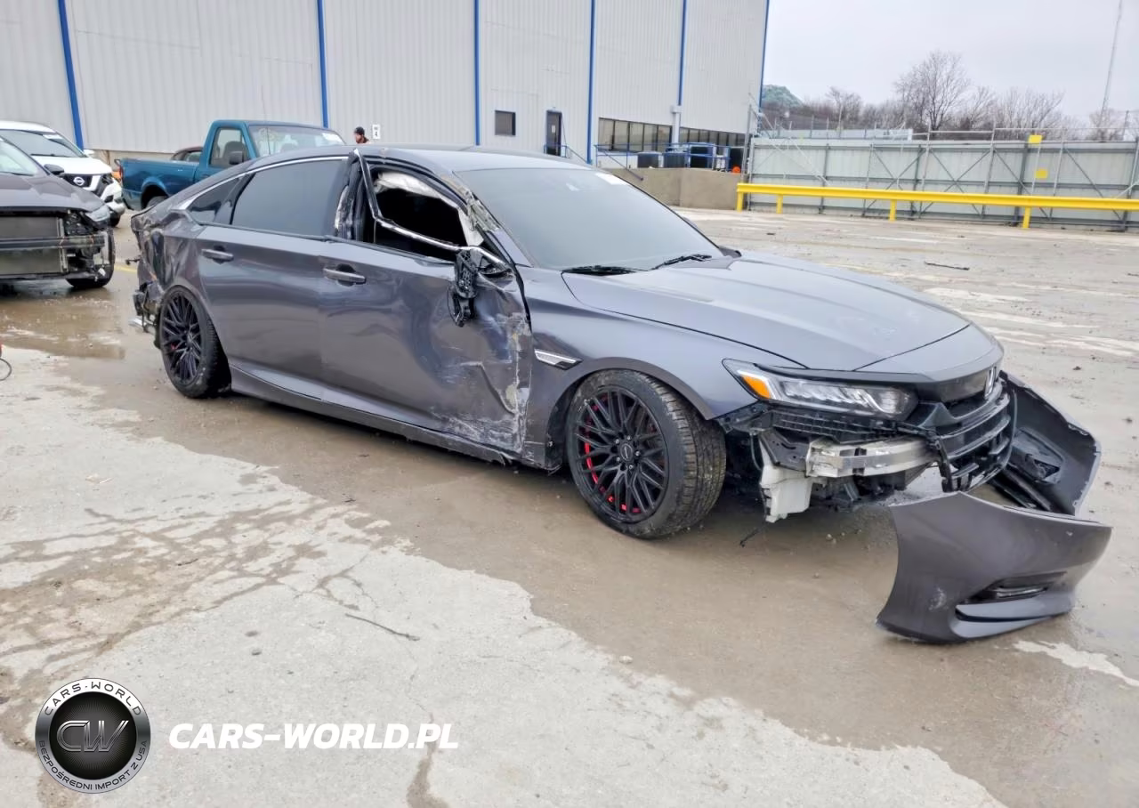2018 Honda Accord Sport VIN:1HGCV1F30JA096635 - 4