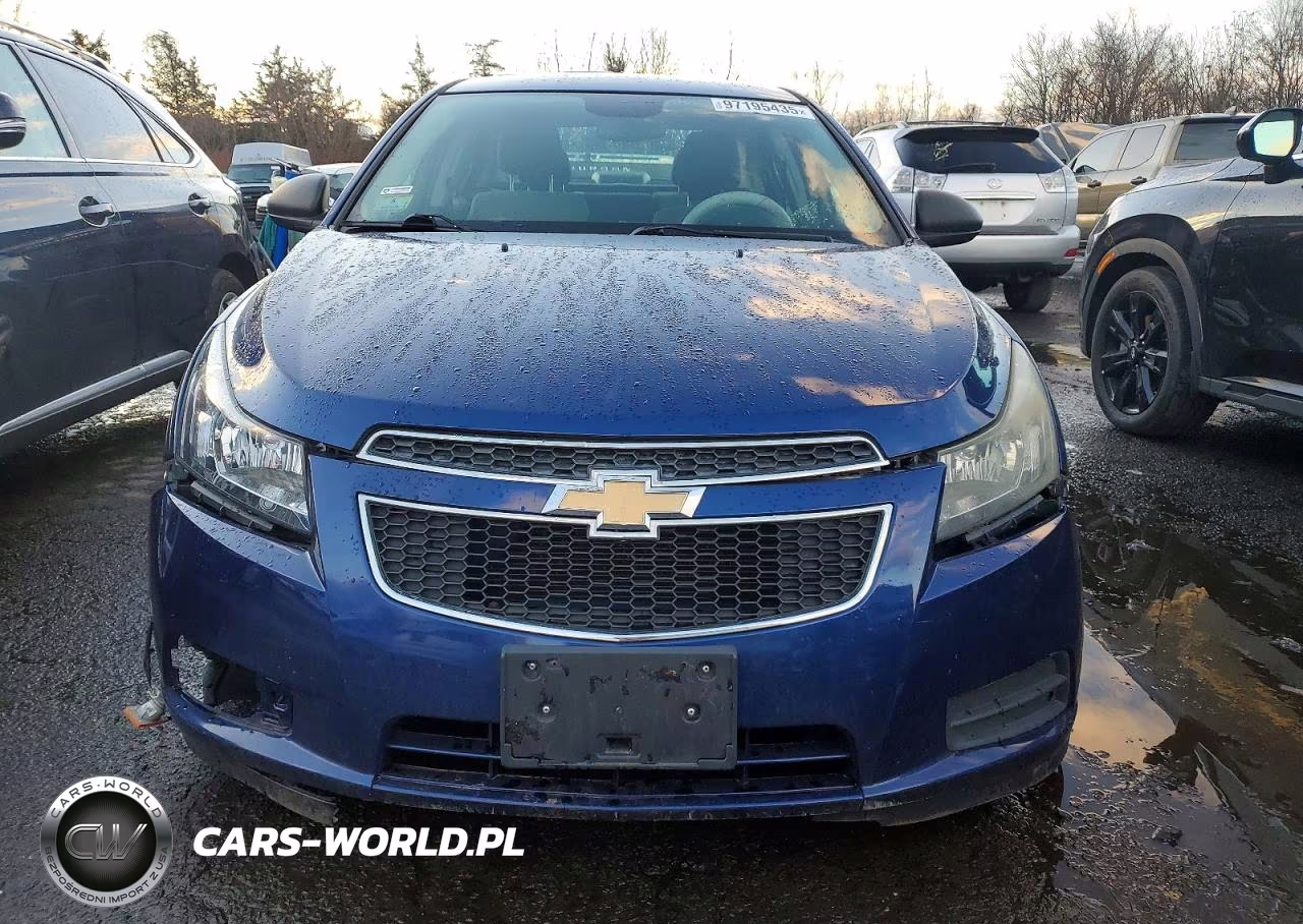 2013 Chevrolet Cruze Ls VIN:1G1PA5SG0D7171534 - 5