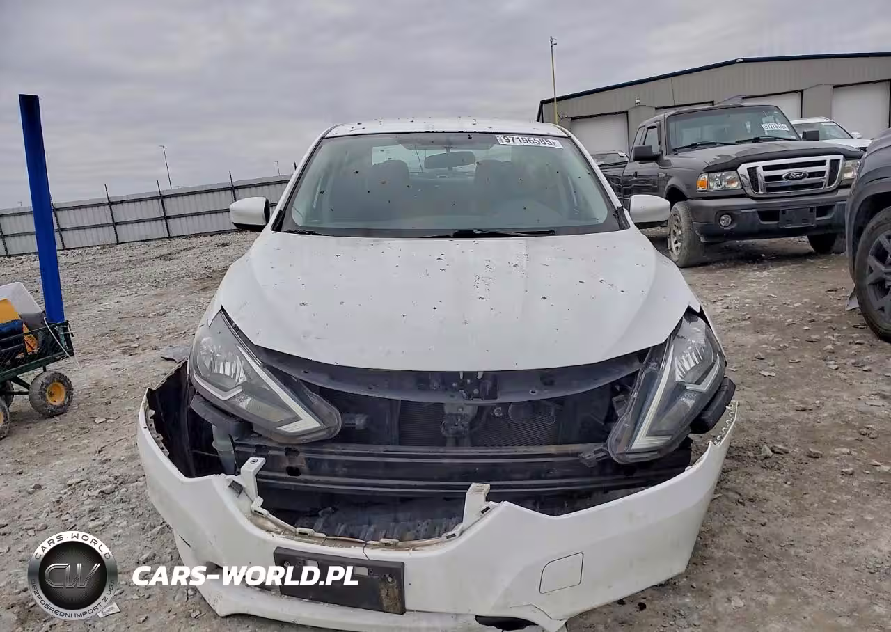 2017 Nissan Sentra S VIN:3N1AB7AP7HY398170 - 5