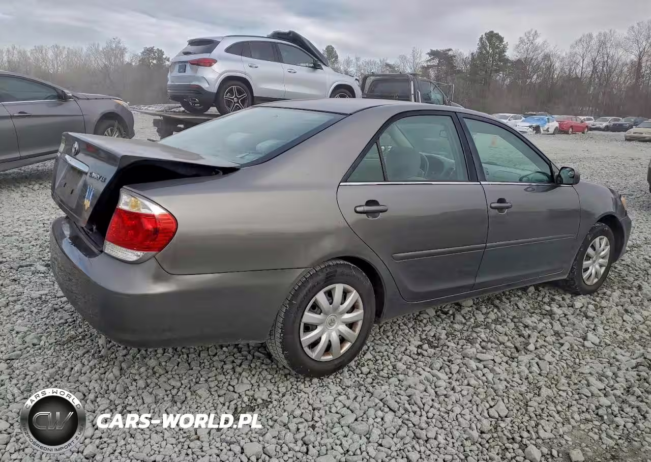2006 Toyota Camry Le VIN:4T1BE32K56U726458 - 3