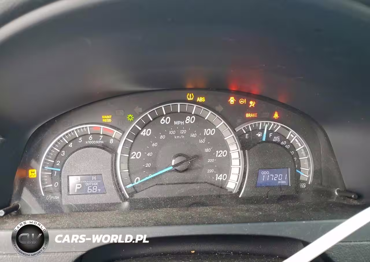 2014 Toyota Camry L VIN:4T1BF1FKXEU786813 - 9