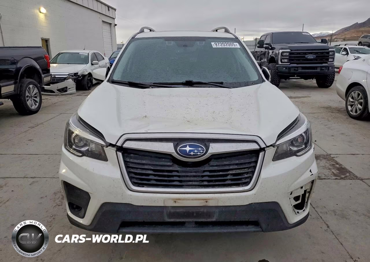 2019 Subaru Forester Premium VIN:JF2SKAGC8KH512538 - 5