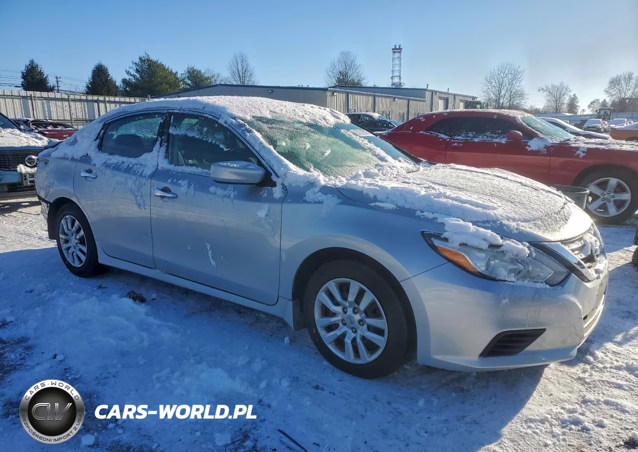 2018 Nissan Altima 2.5 VIN:1N4AL3AP5JC470510 - 4