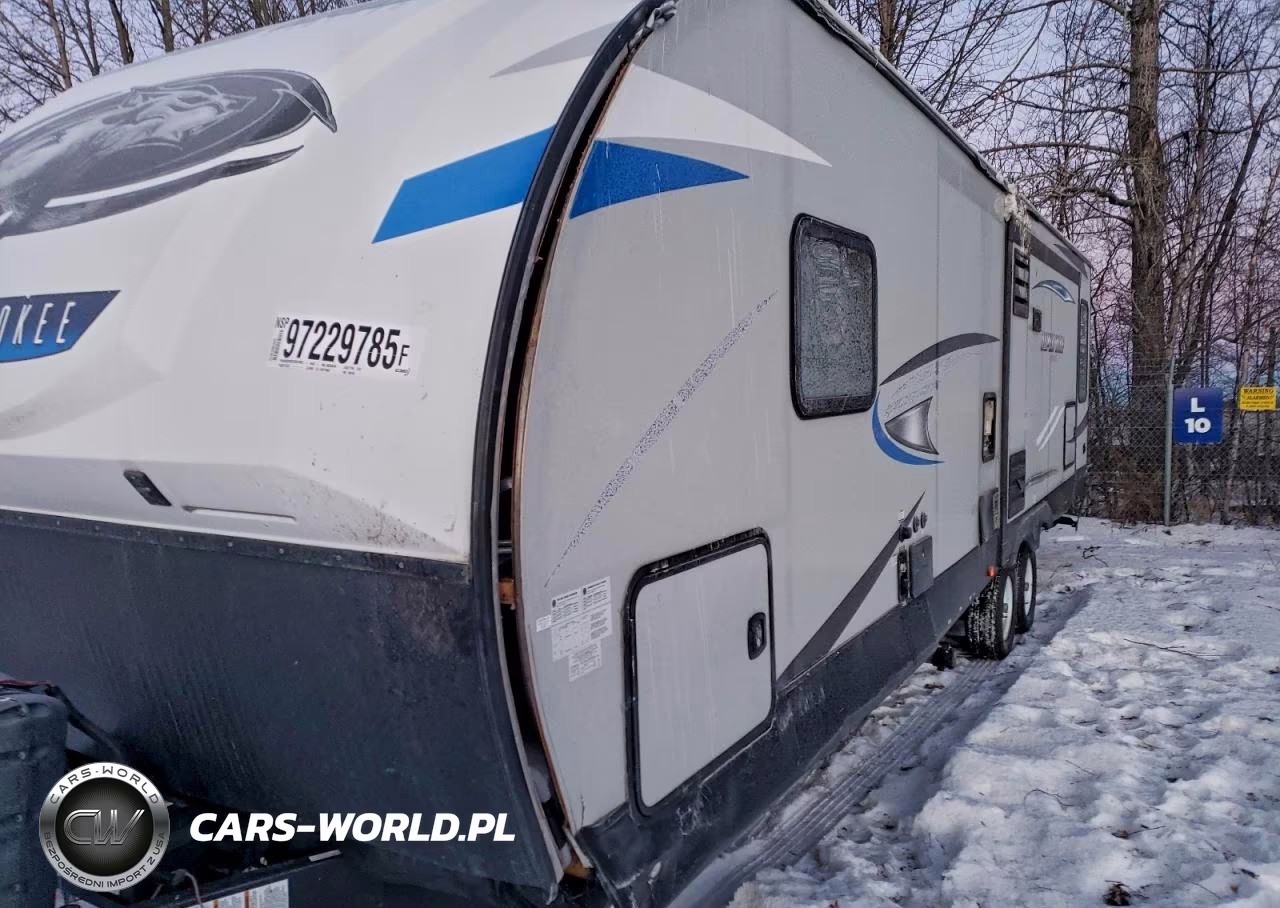 2019 Forest River Alpha Wolf Camper VIN:5ZT2CKRB9K2302148 - 9