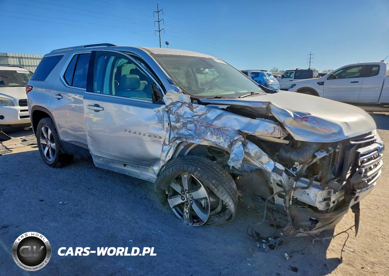 2018 Chevrolet Traverse Lt VIN:1GNERHKW9JJ261156 - 4