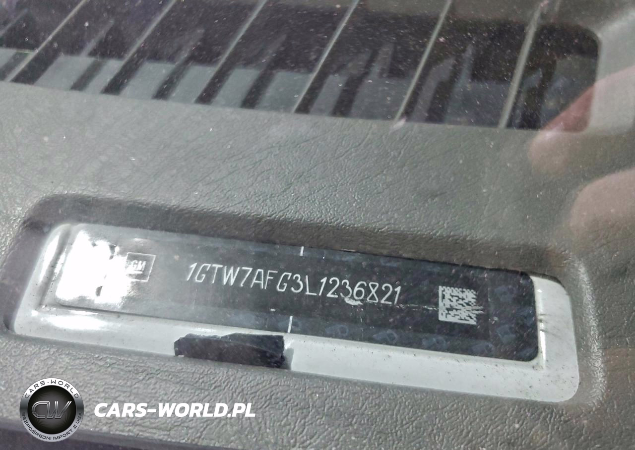 2020 GMC Savana 2500 Utility - Service Van VIN:1GTW7AFG3L1236821 - 13