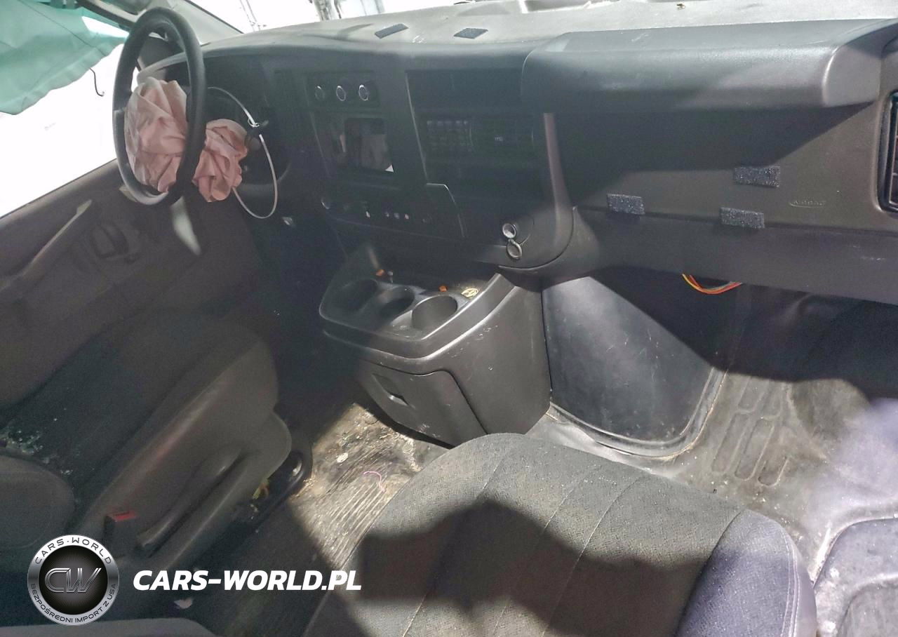 2020 GMC Savana 2500 Utility - Service Van VIN:1GTW7AFG3L1236821 - 8
