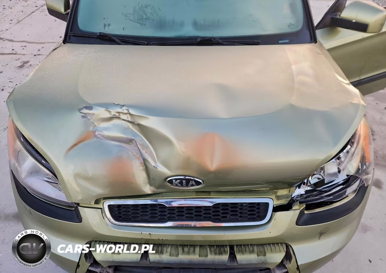 2011 Kia Soul + VIN:KNDJT2A2XB7238407 - 12
