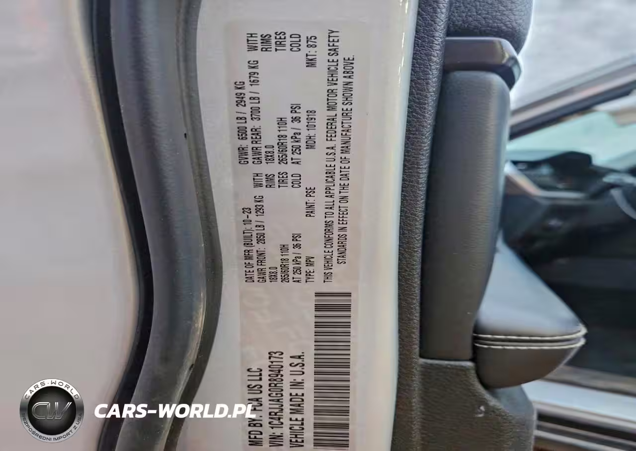 2024 Jeep Grand Cherokee L Laredo VIN:1C4RJJAG0R8940173 - 13