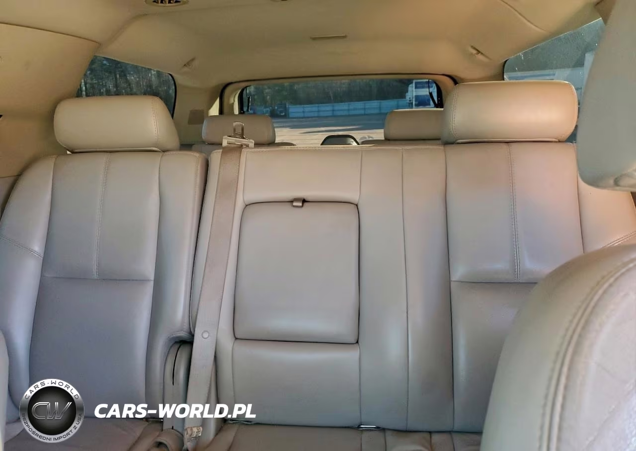 2007 Chevrolet Suburban C1500 VIN:1GNFC16J87J202541 - 10