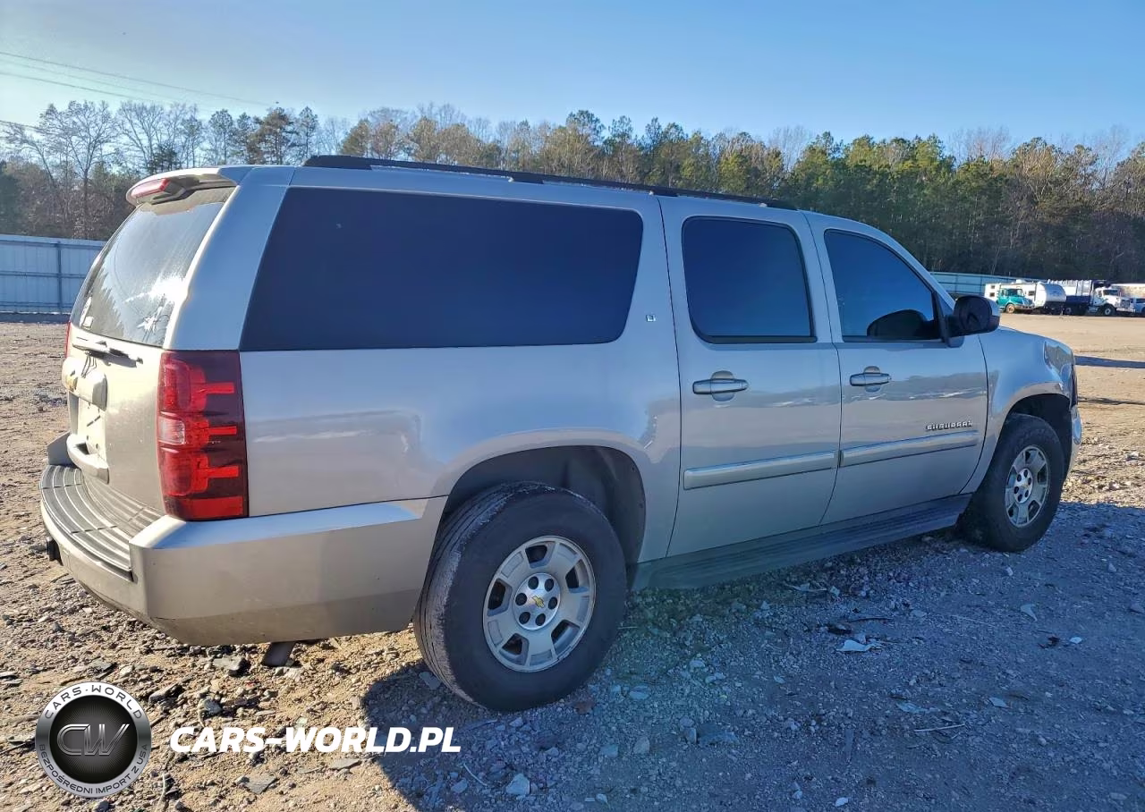 2007 Chevrolet Suburban C1500 VIN:1GNFC16J87J202541 - 3