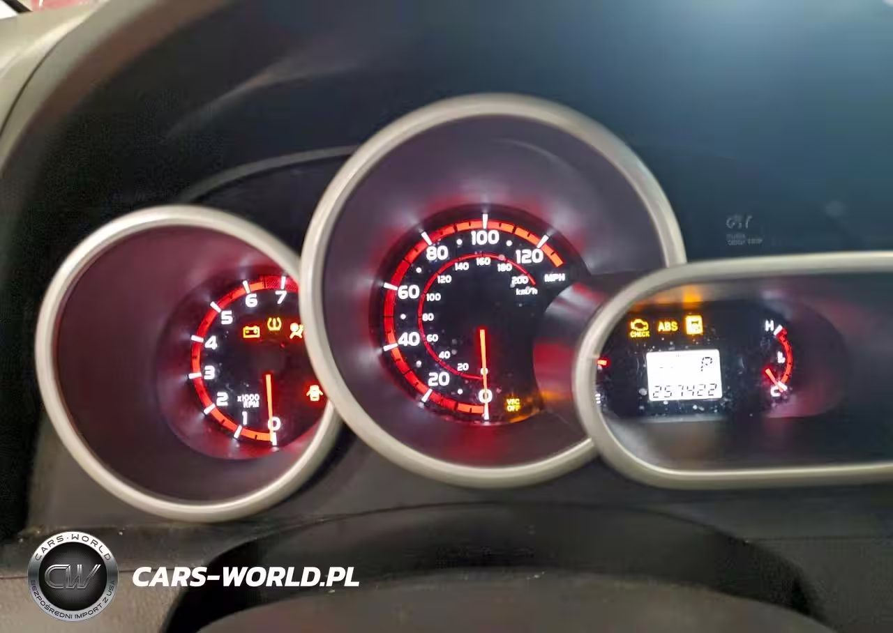 2010 Toyota Corolla Matrix VIN:2T1KU4EE5AC325565 - 9
