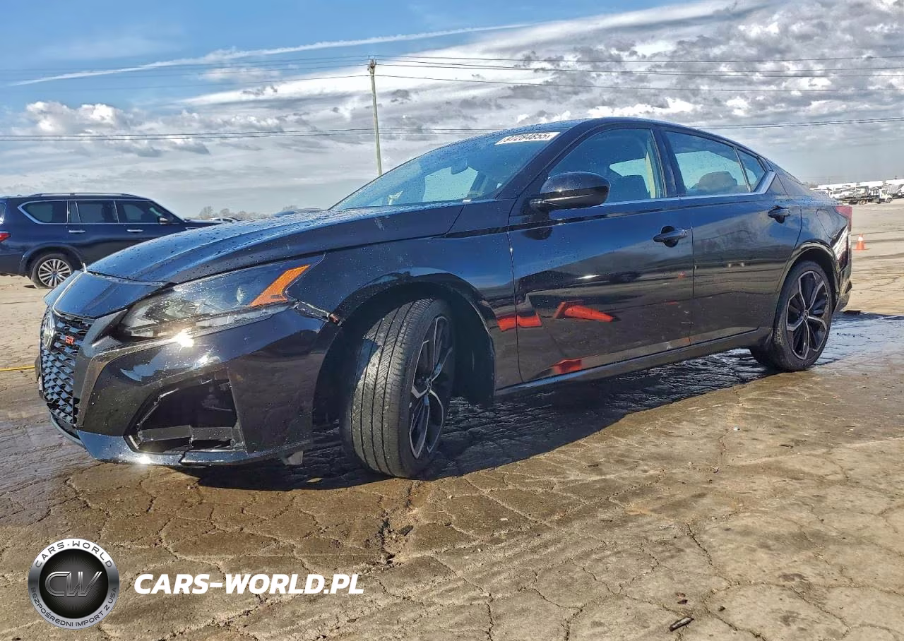 2023 Nissan Altima Sr